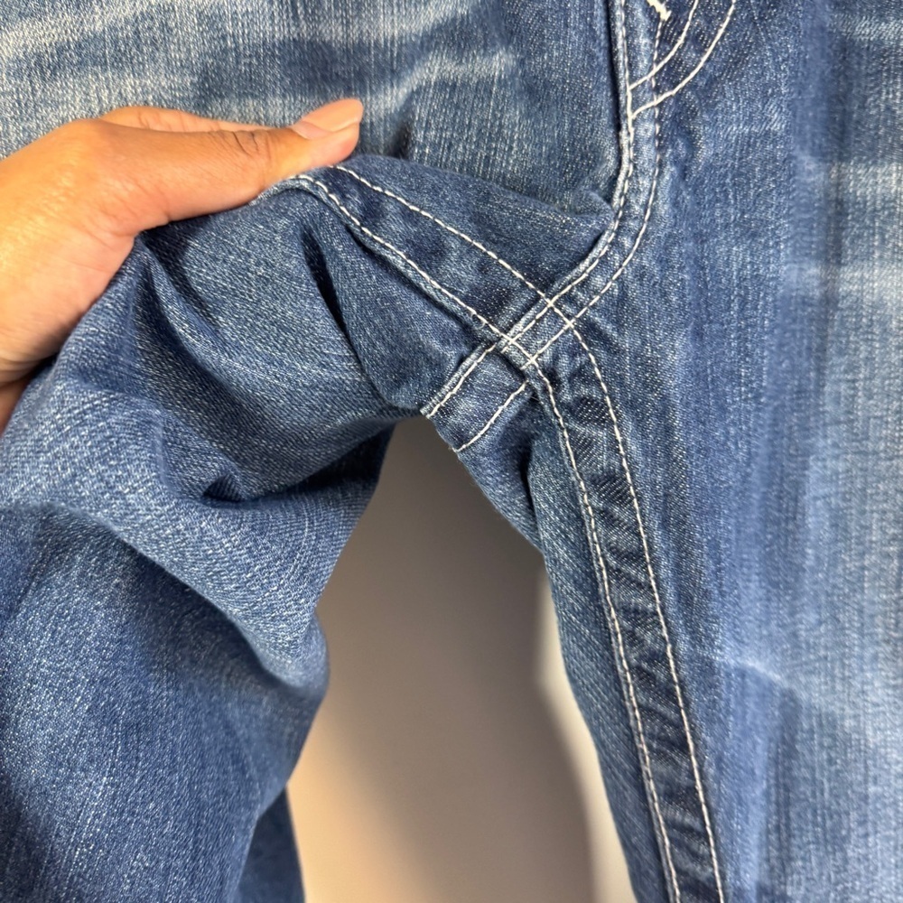 True Religion  Blue Straight Leg Distressed Denim Classic Stitch Jeans Size 34 - Picture 5 of 16